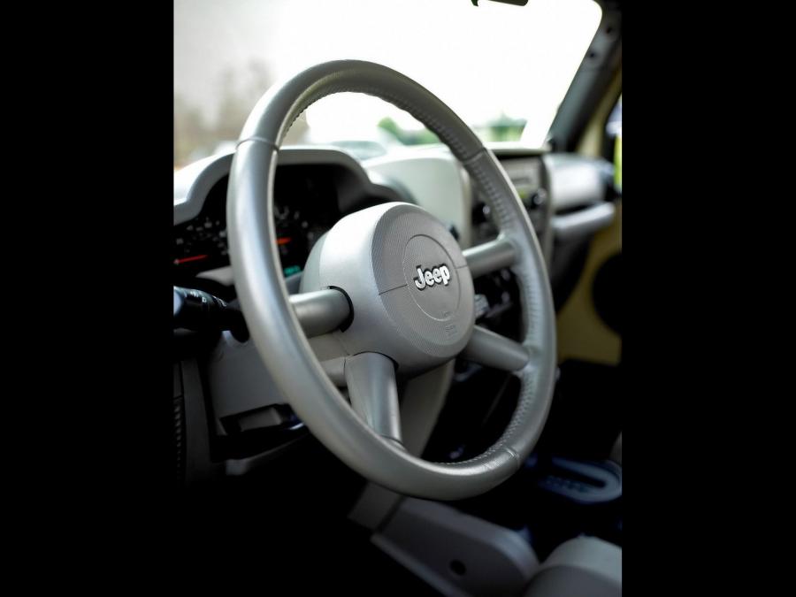  Jeep Wrangler JT Concept 2007 года  (фото 4 из 54)